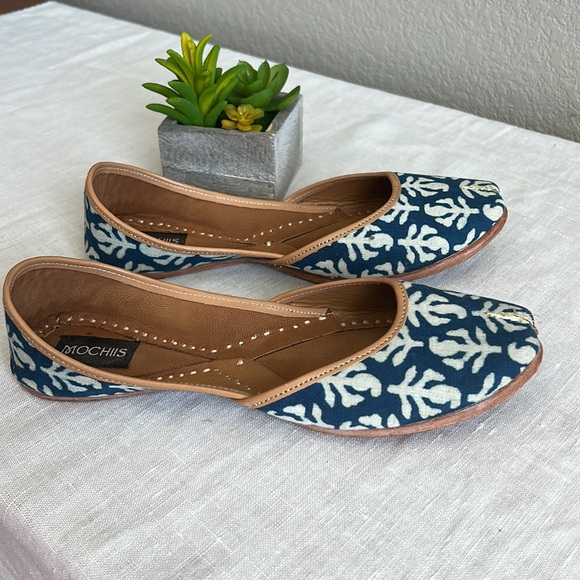 MOCHIIS Blue Handmade Slip-On Jutti Flats Size 36 - Picture 8 of 8